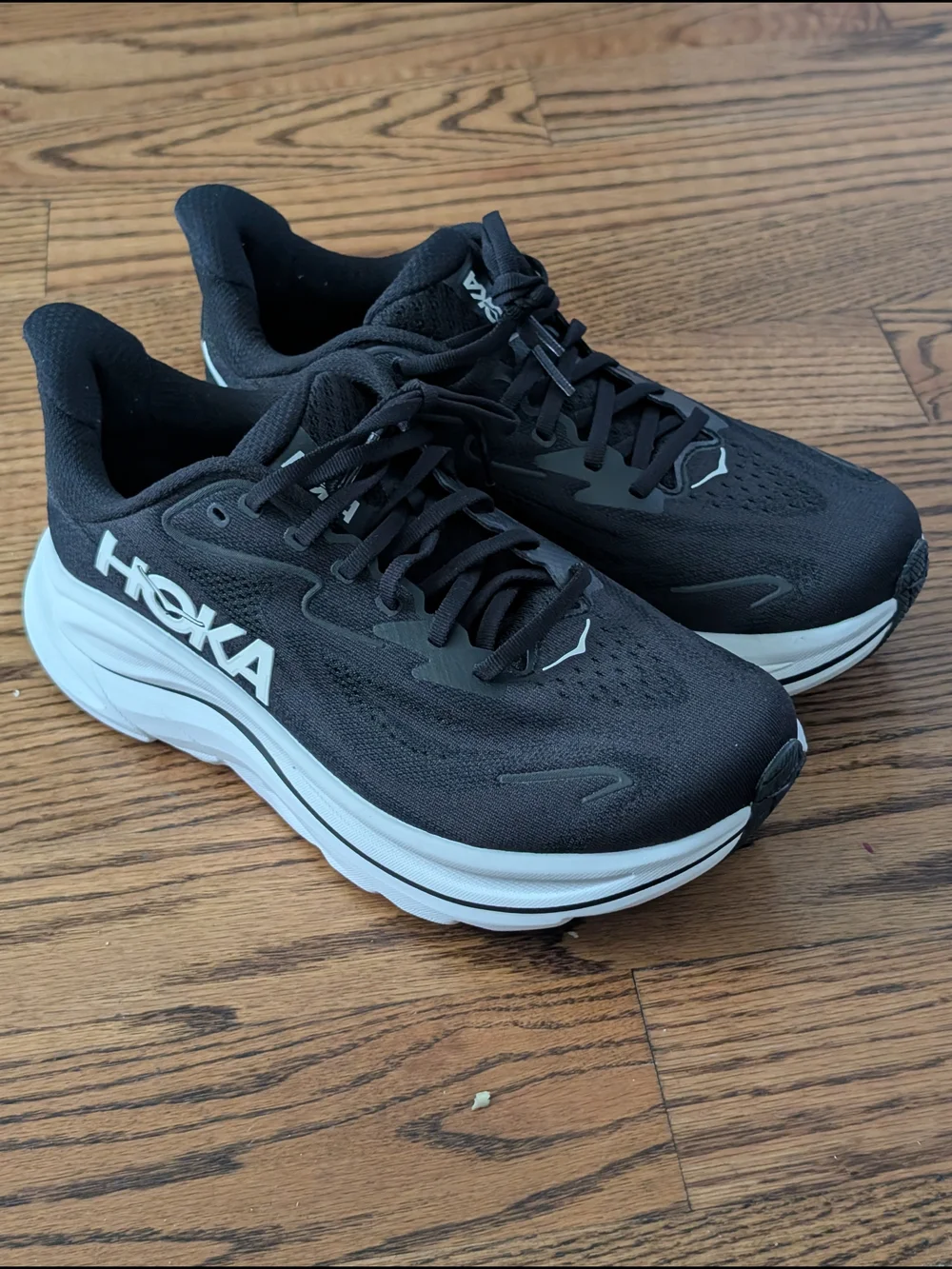 HOKA Clifton 10